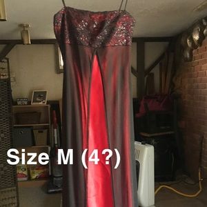 Size M (4) Homecoming Dress